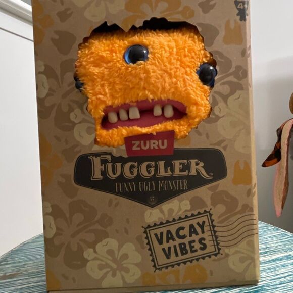 Zuru Fuggler Funny Little Monster Vacay Vibes Stuffed Animal - Picture 3 of 9